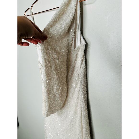 MAC DUGGAL White Sequined One Shoulder Low Back Draped Mini Dress Size 8 - Picture 13 of 13